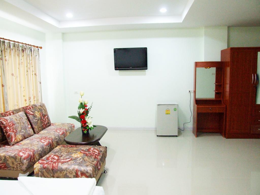 Hotel Ruan Rim Nam Roi Et Pokoj fotografie