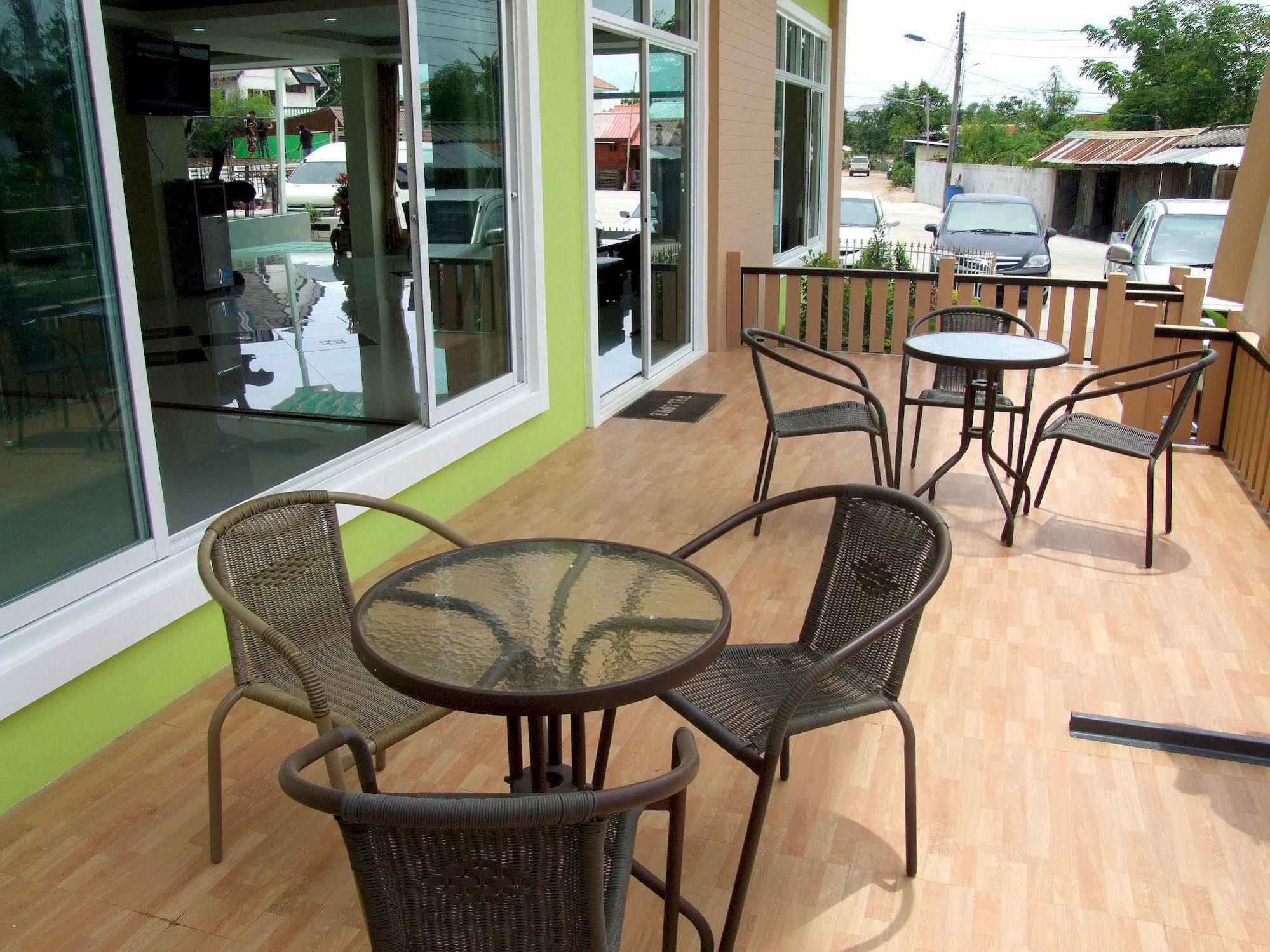 Hotel Ruan Rim Nam Roi Et Exteriér fotografie